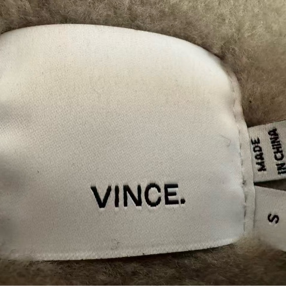 Vince Spanish Merino Shearling Lamb Hooded coat, relaxed fit - Picture 4 of 7